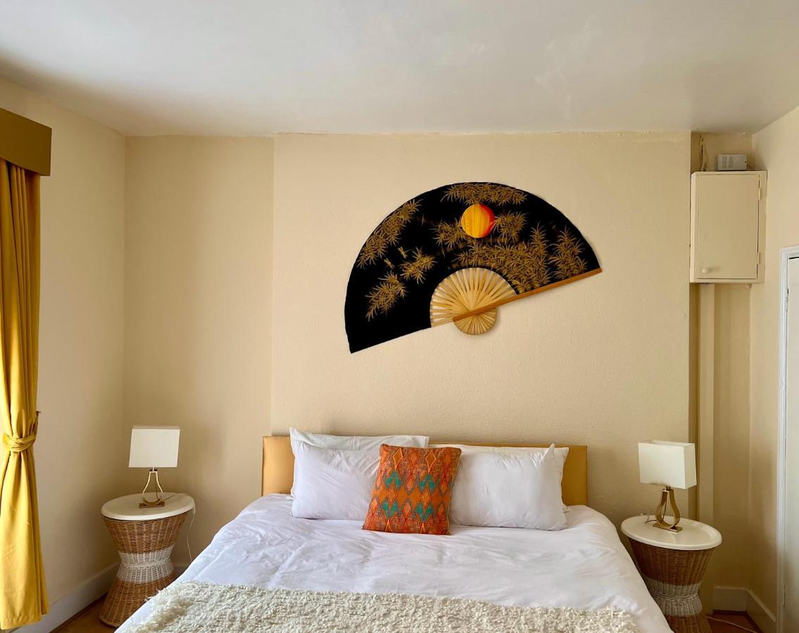 Candy Cafe Apartment Лондон Экстерьер фото