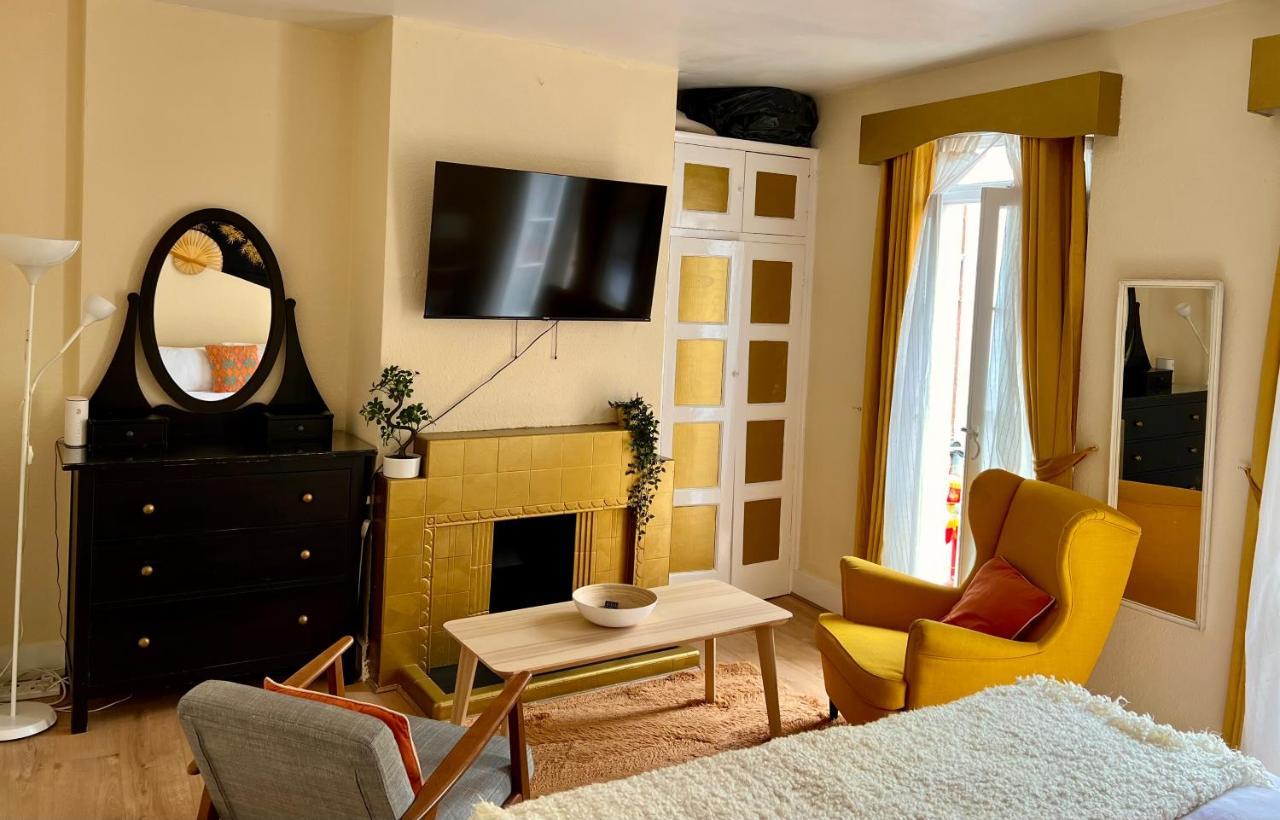 Candy Cafe Apartment Лондон Экстерьер фото
