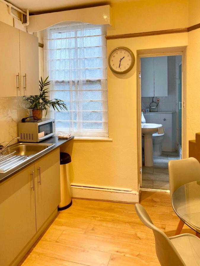 Candy Cafe Apartment Лондон Экстерьер фото