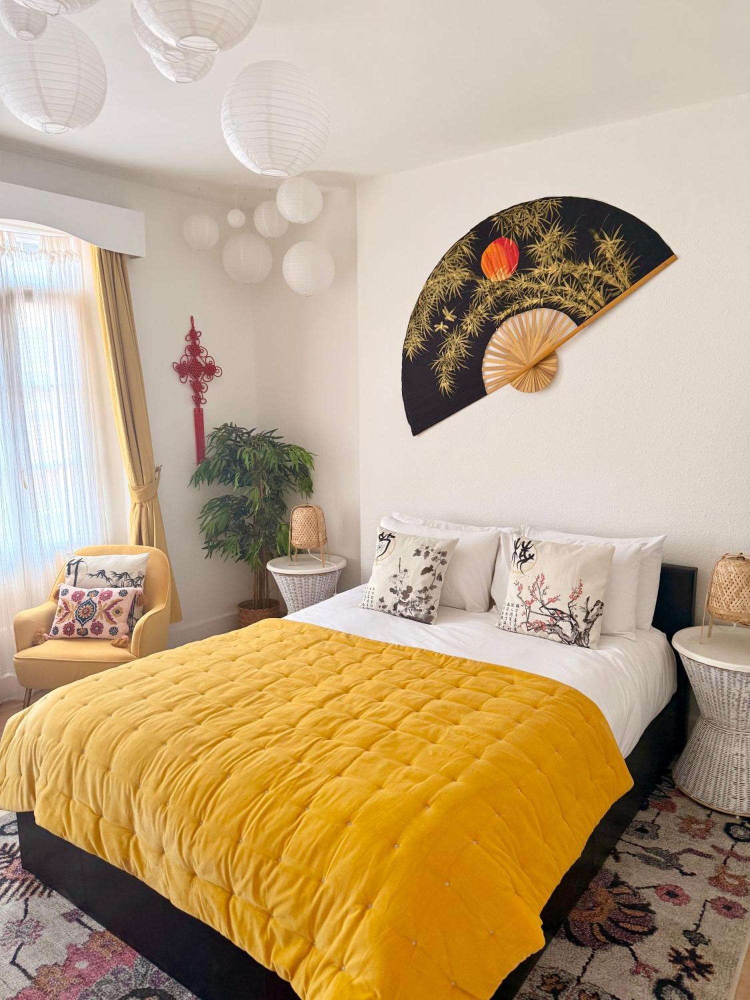 Candy Cafe Apartment Лондон Экстерьер фото